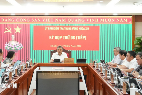 Khai trừ Đảng nguyên Phó Tổng Giám đốc Tổng Công ty Cảng hàng không Đỗ Tất Bình