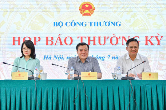 GDP 6 tháng đầu năm tăng 8,18%
