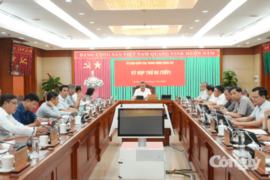 Ủy ban Kiểm tra Trung ương kỷ luật nhiều cán bộ