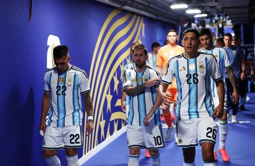 FBI đang điều tra Liên đoàn bóng đá Argentina về cáo buộc rửa tiền