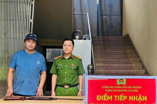 Công an Hải Phòng vận động người dân giao nộp vũ khí