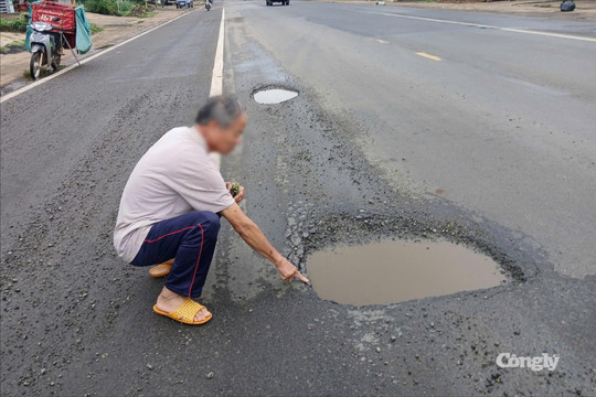 Quốc lộ 19 bao giờ mới sửa chữa xong?