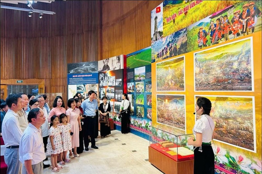 Đặc sắc Triển lãm "Điện Biên - Sắc màu văn hóa, điểm đến vùng Tây Bắc"