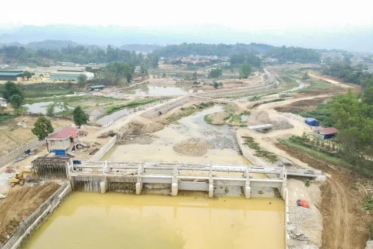 Điện Biên rà soát nguồn vật liệu, bảo đảm tiến độ các dự án trọng điểm