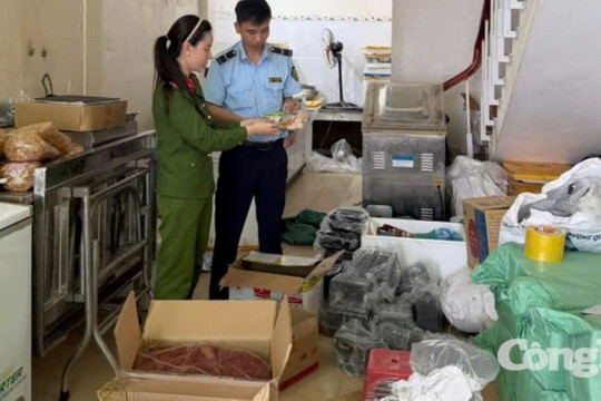 Thanh Hóa: Liên tiếp phát hiện thực phẩm bẩn, thực phẩm giả