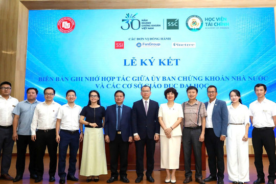 UBCKNN nước đẩy mạnh hợp tác với các đại học phát triển nguồn nhân lực