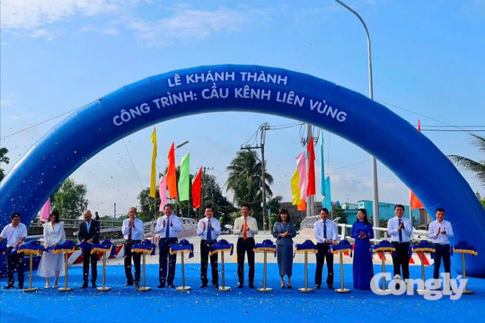 Nguyên Chủ tịch nước Trương Tấn Sang dự lễ khánh thành cầu Kênh liên vùng Bình Lợi – Đức Hòa