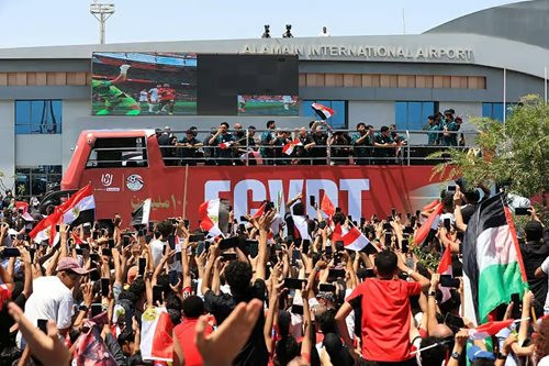 Doanh nhân UAE tặng 59 ô tô cho tuyển Ai Cập sau kỳ tích tại World Cup 2026