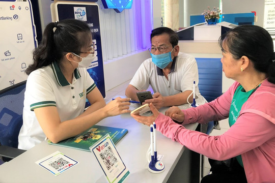 Điện Biên phát động phong trào thanh toán không tiền mặt