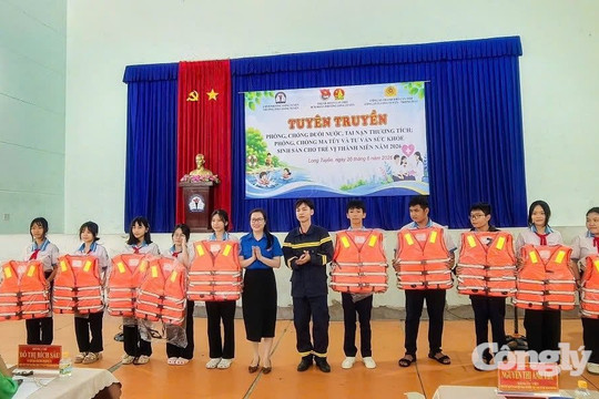 Tăng cường phòng ngừa đuối nước, bảo vệ trẻ em trong mùa hè