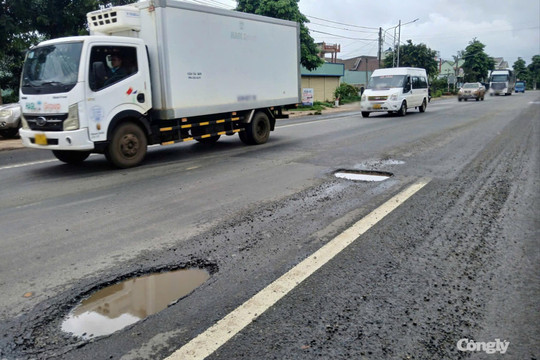 Chậm khắc phục sụt lún, ổ gà trên Quốc lộ 19, Sở Xây dựng Gia Lai lên tiếng