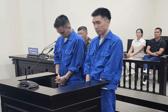 Khống chế chủ nhà nghỉ, cướp hơn 16 cây vàng