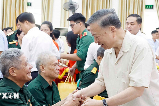 Tổng Bí thư, Chủ tịch nước: Tiếp tục rà soát, giải quyết đầy đủ chính sách đối với người có công và thân nhân