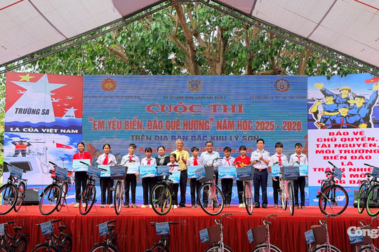 Bồi đắp tình yêu biển, đảo cho học sinh đặc khu Lý Sơn