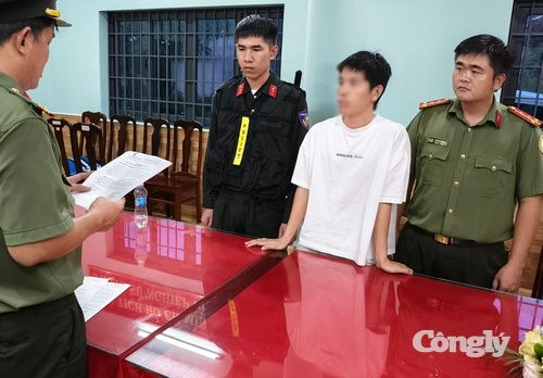 Khởi tố 2 bị can tổ chức cho người nước ngoài ở lại Việt Nam trái phép