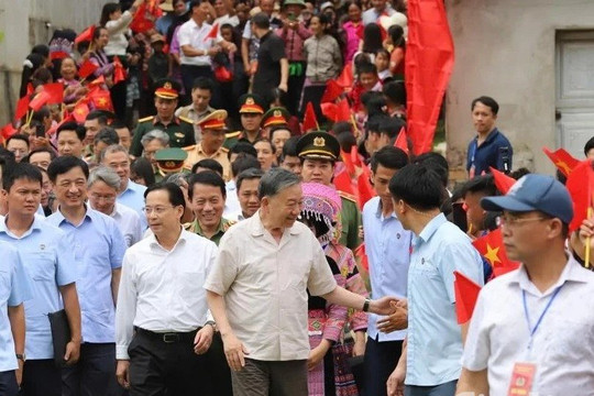 Tổng Bí thư, Chủ tịch nước Tô Lâm dự Ngày hội toàn dân bảo vệ an ninh Tổ quốc tại Sơn La