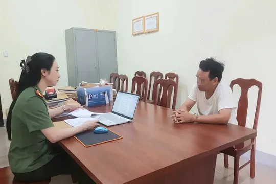 Chủ ki ốt photocopy bị khởi tố vì làm giả hàng nghìn tài liệu