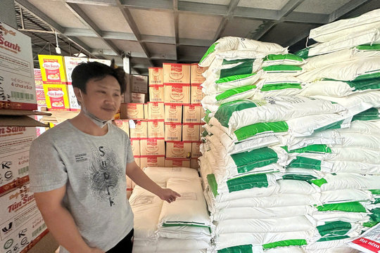 Khởi tố 5 bị can trong vụ sản xuất, buôn bán phụ gia thực phẩm giả