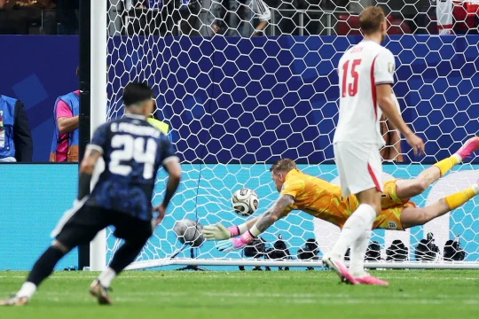 Argentina ngược dòng vào chung kết World Cup 2026