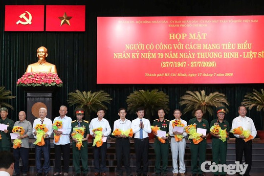 TP.HCM họp mặt người có công tiêu biểu