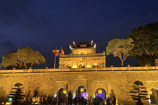 Hà Nội mở hành lang pháp lý phát triển kinh tế ban đêm