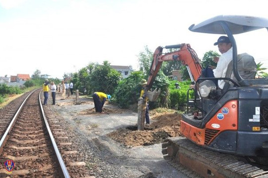 Tăng tốc xóa lối đi tự mở, giảm nguy cơ tai nạn đường sắt
