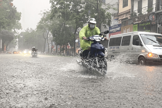 Mưa lớn kéo dài ở Bắc Bộ, cảnh báo lũ quét, sạt lở đất tại 4 tỉnh miền núi
