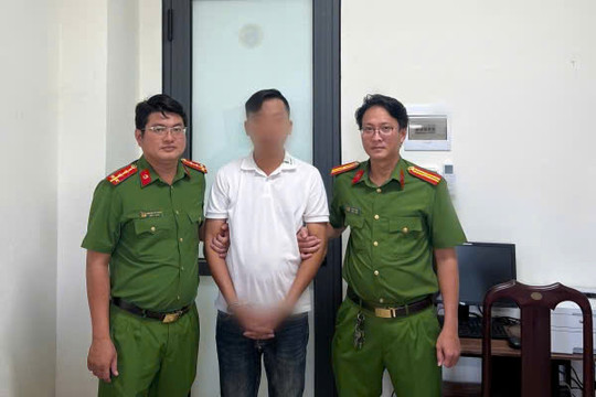 Bắt đối tượng lừa đảo bằng chiêu vay tiền đáo hạn ngân hàng