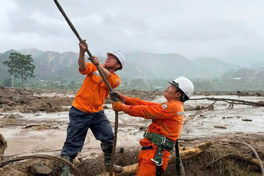 Điện lực Lai Châu kịp thời ứng phó, khôi phục cấp điện sau mưa lũ