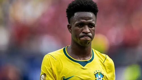 Vinicius Jr. gây chú ý với diện mạo mới sau khi phẫu thuật thẩm mĩ
