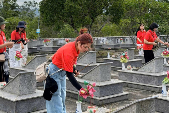 Hành trình tri ân tháng Bảy lan tỏa đạo lý "Uống nước nhớ nguồn"