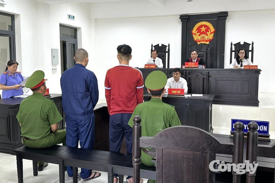 Trộm, cướp xe máy trả giá hơn 11 năm tù