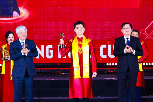 Phó Chủ tịch SHB tham gia Đoàn Chủ tịch Hội Doanh nhân trẻ Việt Nam