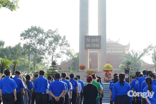 Hành trình tri ân đầy nghĩa tình của Chi đoàn TAND khu vực 15 - Lâm Đồng
