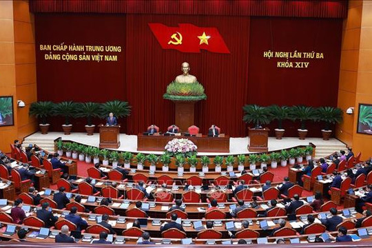 Ngày làm việc thứ tư Hội nghị Trung ương 3, khóa XIV