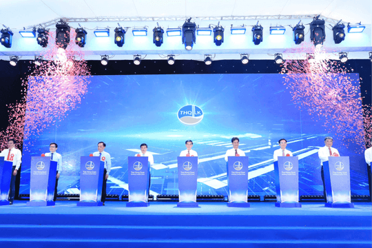 Đại tướng Phan Văn Giang dự lễ công bố sản phẩm nhôm thỏi đầu tiên của Việt Nam