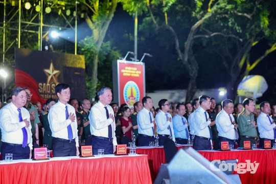Xúc động cầu truyền hình "Đi tìm đồng đội - Sao sáng dẫn đường"