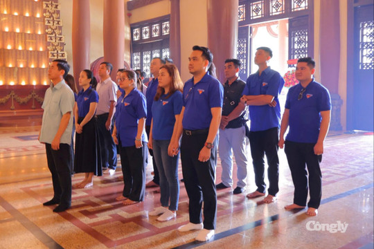 Tuổi trẻ Tòa phúc thẩm TANDTC tại TP.HCM tri ân lịch sử, tiếp bước trách nhiệm