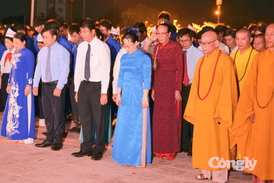 Khánh Hòa thắp nến tri ân các Anh hùng liệt sĩ