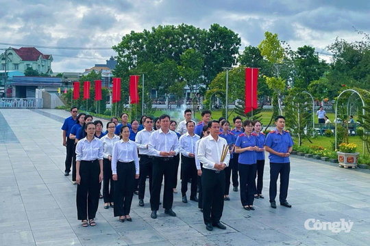 TAND khu vực 9 - TP.HCM dâng hương tri ân các Anh hùng liệt sĩ