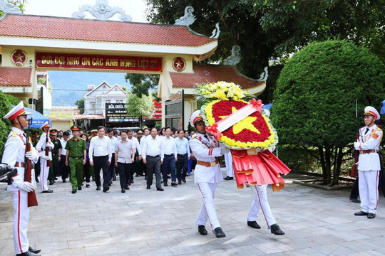 Lai Châu thành kính tri ân các Anh hùng liệt sĩ dịp 27/7