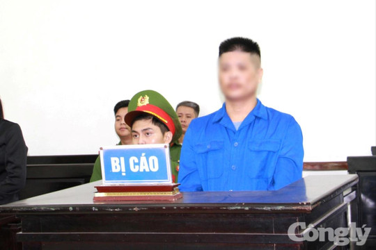 Lĩnh án tù vì dùng kiếm chém người
