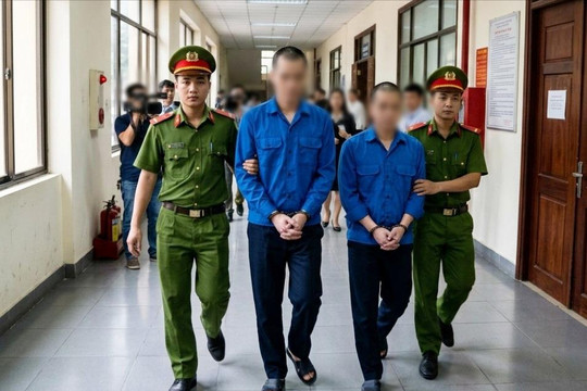 Khi bóng đêm nuốt chửng những cuộc đời chưa kịp lớn