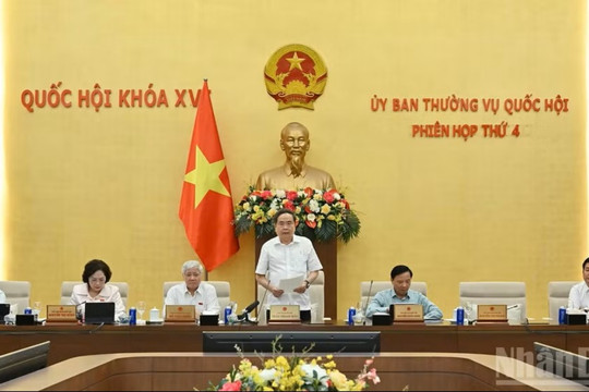 Bế mạc Phiên họp thứ 4 của Ủy ban Thường vụ Quốc hội