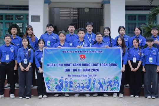 Sinh viên Đại học Điện lực mang ánh sáng và sức trẻ về với Gia Lai