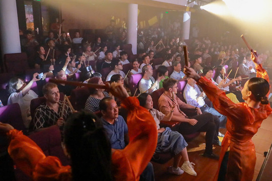 Hà Nội ra mắt show nghệ thuật phục vụ kinh tế đêm