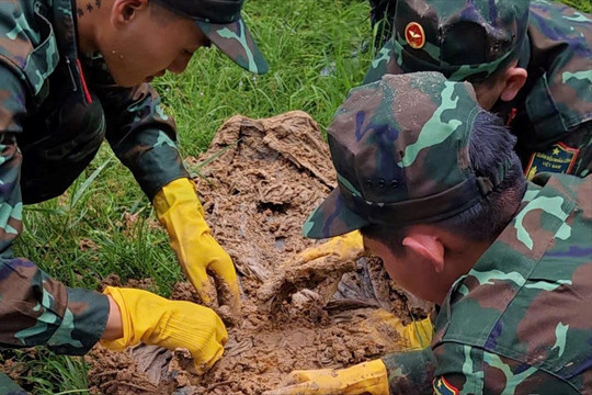 Tây Ninh: Đội K71 quy tập thêm 2 hài cốt liệt sĩ