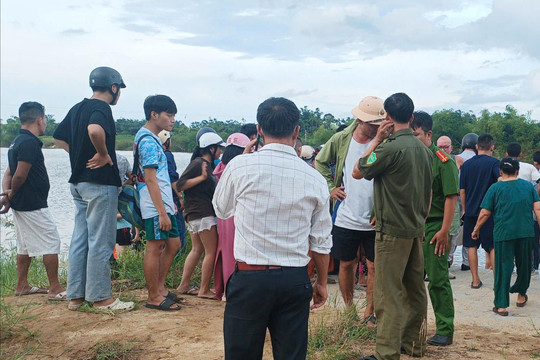 Thiếu niên 12 tuổi tử vong do đuối nước khi chơi bên sông Bồ