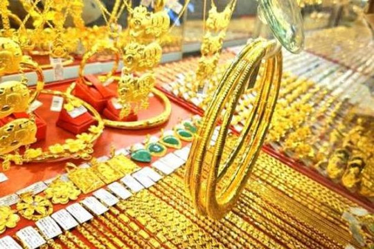 Giá vàng sáng 3/8: Vàng thế giới bật tăng, SJC giữ mốc 141 triệu đồng/lượng