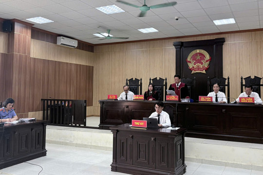 Băng nhóm lừa đảo "trúng thưởng quà khủng" lĩnh án